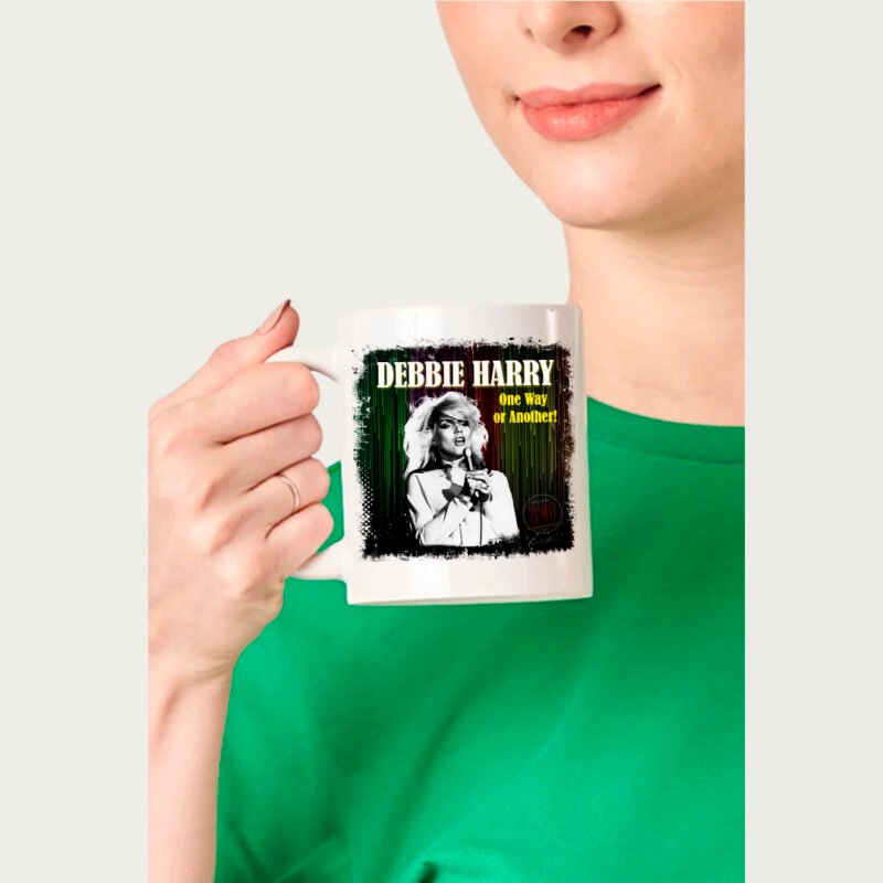 Caneca de porcelana branca - Debbie  (Cenário-pop)